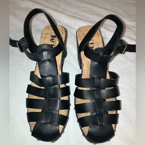 Korks Korkease sz 8 black platform sandal shoe ankle strap black womens NWOT
